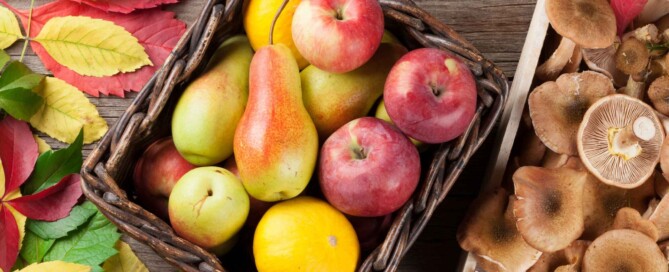 bodegon de frutas de temporada para hacer comidas rapidas y saludables