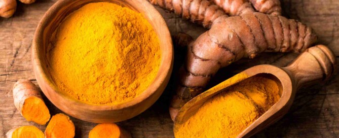 chupito-antiinflamatorio-dieta-curcuma-pimienta