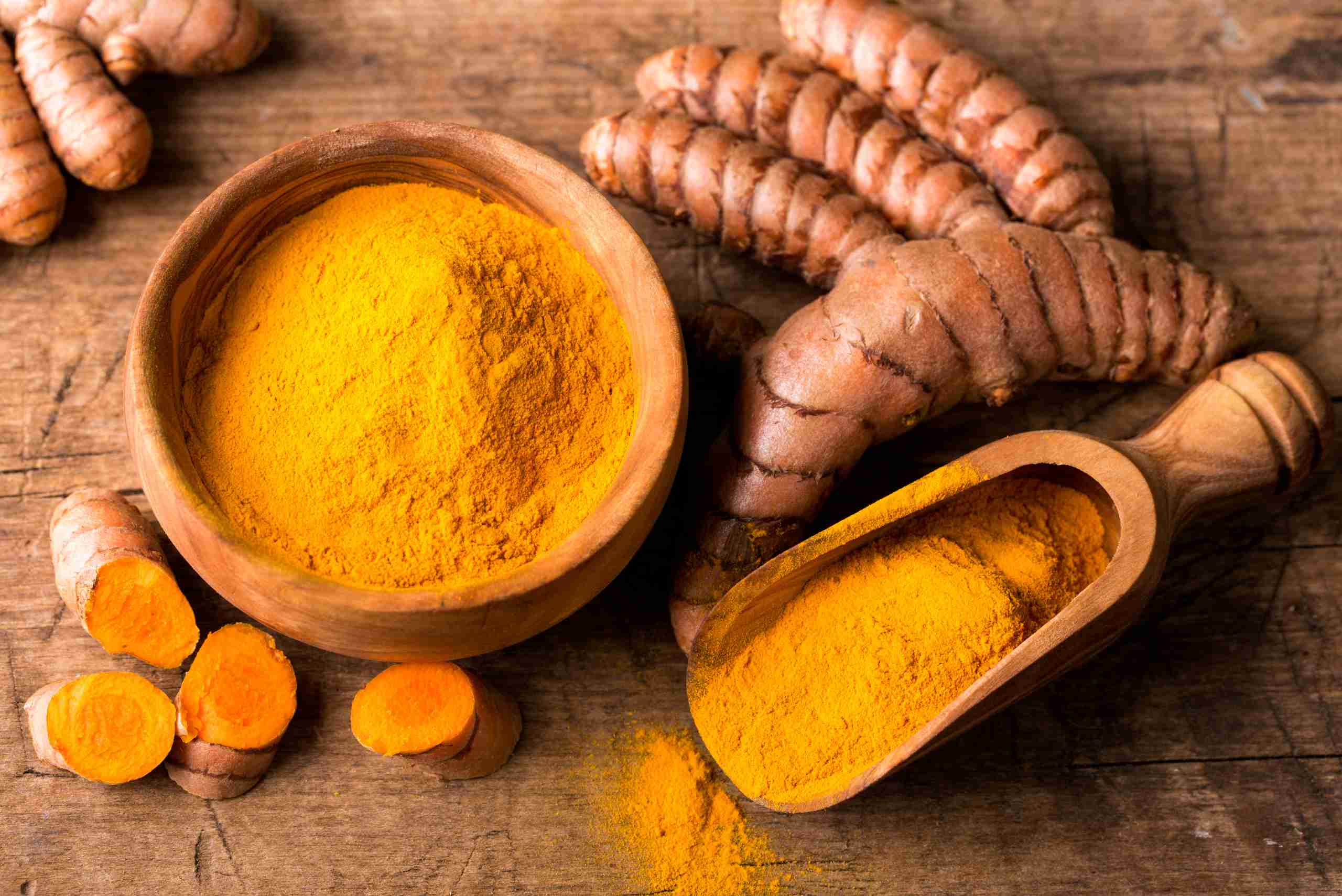 chupito-antiinflamatorio-dieta-curcuma-pimienta