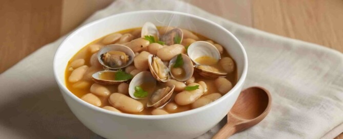 fabes-con-almejas-receta-tradicional-legumbres